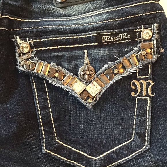 Jean shorts - Picture 4 of 5